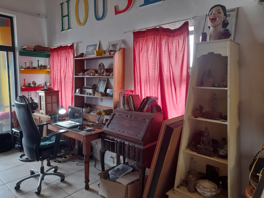 To Let 2 Bedroom Property for Rent in Muizenberg Western Cape